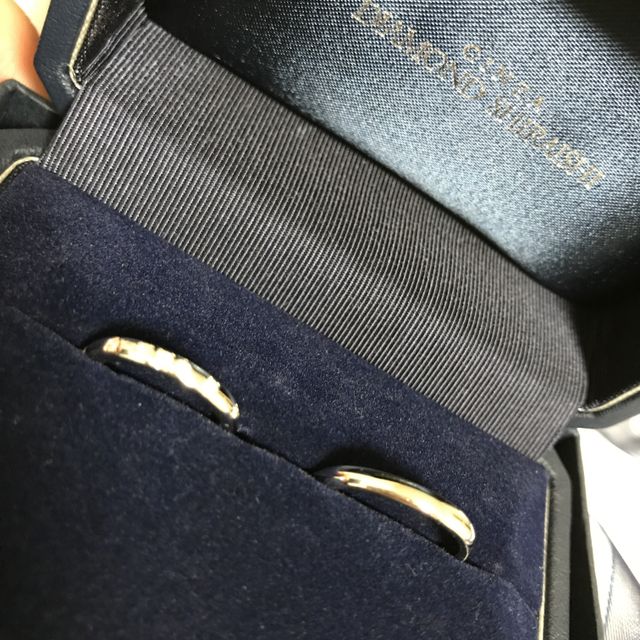 【銀座ダイヤモンドシライシの口コミ】 私はシンプルなデザインにするか悩みましたが、婚約指輪でダイヤモンドの…