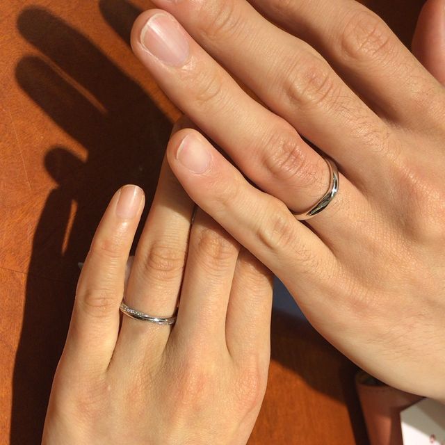 【TRECENTI(トレセンテ)の口コミ】 指輪も着け心地がスルッととても良く、デザインも飽きがこない形で気に入…