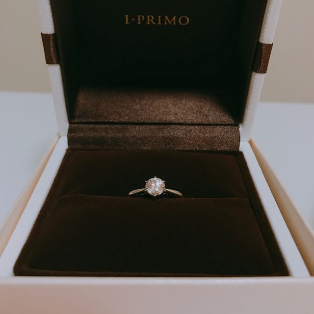 【アイプリモ(I-PRIMO)の口コミ】 店員さんがいろいろと種類を出しアドバイスをしてから席を外してくれたの…