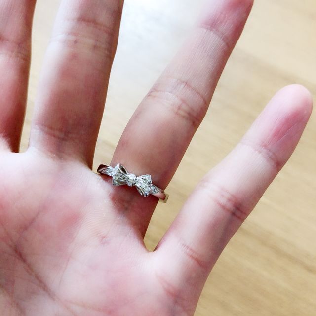 【銀座ダイヤモンドシライシの口コミ】 婚約指輪のデザインをセミオーダーできたことが最大の決め手でした。ダイ…