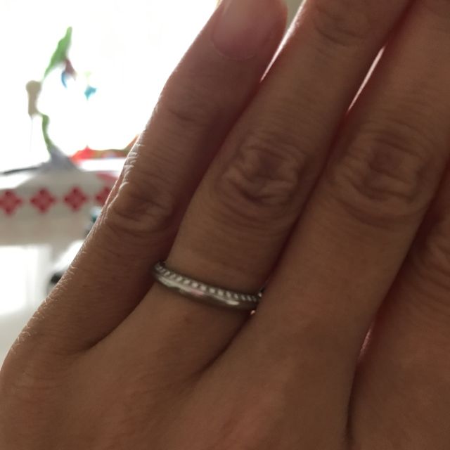 【アイプリモ(I-PRIMO)の口コミ】 結婚指輪も婚約指輪も欲しかったので、三本で50万くらいで探していた。ハ…