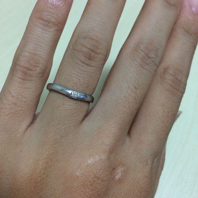 【アイプリモ(I-PRIMO)の口コミ】 いくつか気になったものを試着した中で、自分の指に一番しっくりときたも…