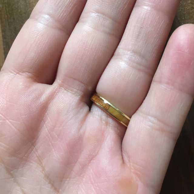 【１／ｆ エフブンノイチの口コミ】 「指輪って着けないよねぇ」
と夫婦揃って言っていたので、結婚指輪はなか…