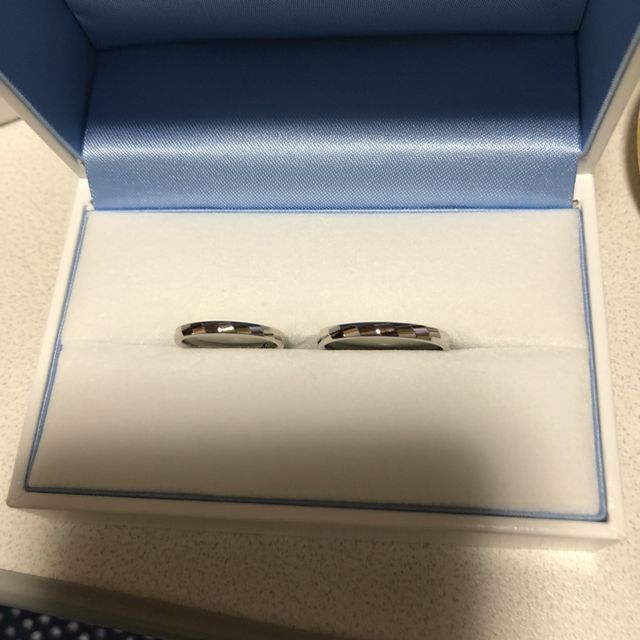 【GALA JEWELRY(ガラジュエリー)の口コミ】 デザインと価格で決めました。
価格の割にキレイに仕上がっていて非常に満…