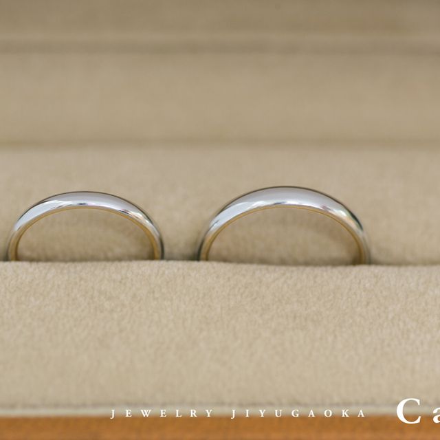 【Cayof(カヨフ)の口コミ】 シンプルで着け心地がよかったのが一番の決め手。
その他にも外側がプラチ…