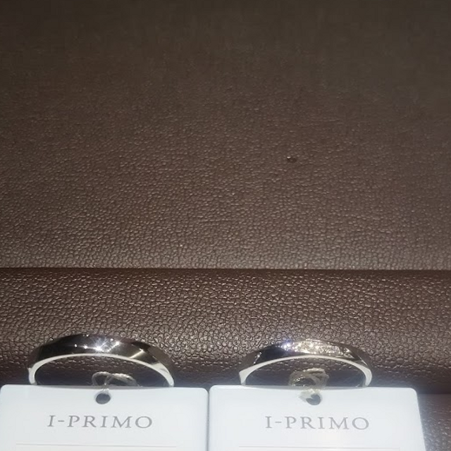 【アイプリモ(I-PRIMO)の口コミ】 ダイヤの輝きが綺麗でした。デザインもいろいろあったので、自分の好みに…