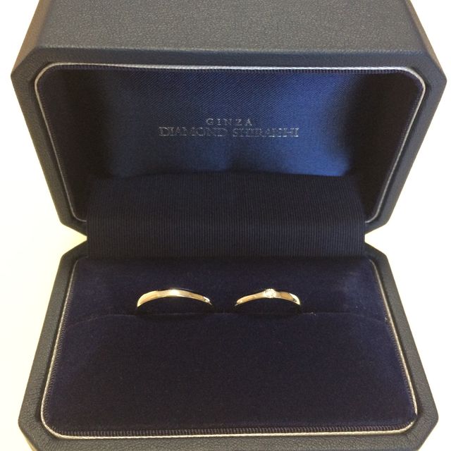 【銀座ダイヤモンドシライシの口コミ】 ホームページで下見していたこともありましたが、飽きのこないシンプルな…