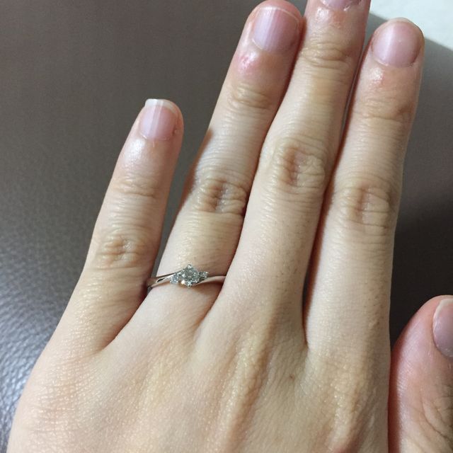 【アイプリモ(I-PRIMO)の口コミ】 とにかくデザインです！もっとダイヤの大きさを大きくすればよかったと後…