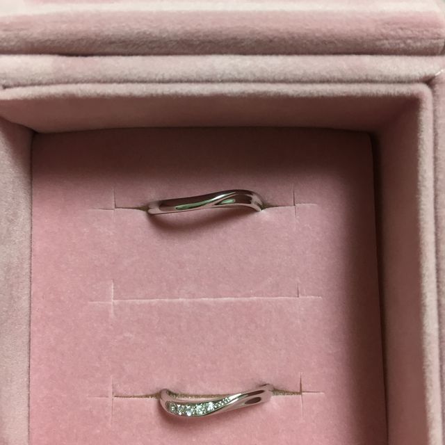 【SONARE(ソナーレ)の口コミ】 仕事上、シンプルなものを希望していた夫でも、上品かつ着け心地が良いと…