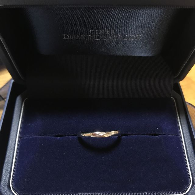 【銀座ダイヤモンドシライシの口コミ】 びびっときました。
ほかの商品と比較しながら決定に至りましたが、最後ま…