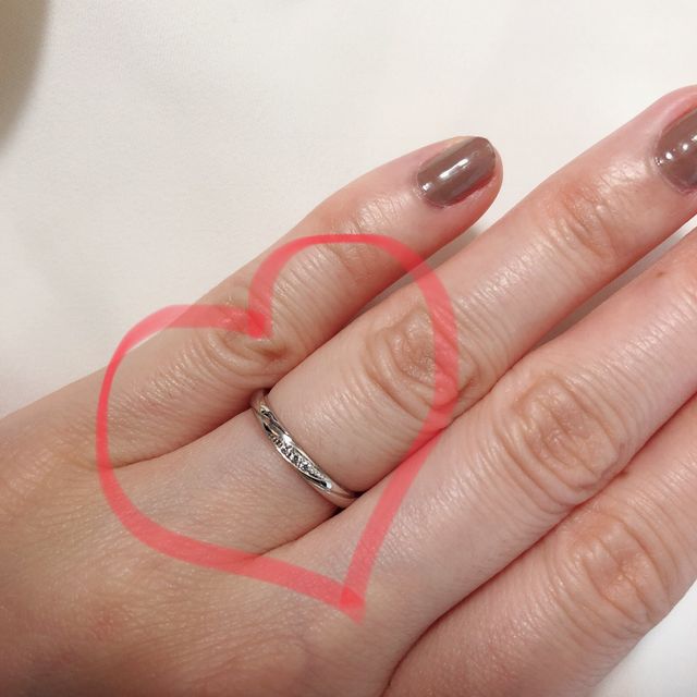 【アイプリモ(I-PRIMO)の口コミ】 直感で選んだ指輪に決めました。太すぎず細すぎず、派手すぎず地味すぎず&…