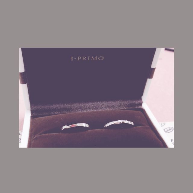 【アイプリモ(I-PRIMO)の口コミ】 主張しすぎないきらめきがとても綺麗で、婚約指輪とダブルリングで着用し…