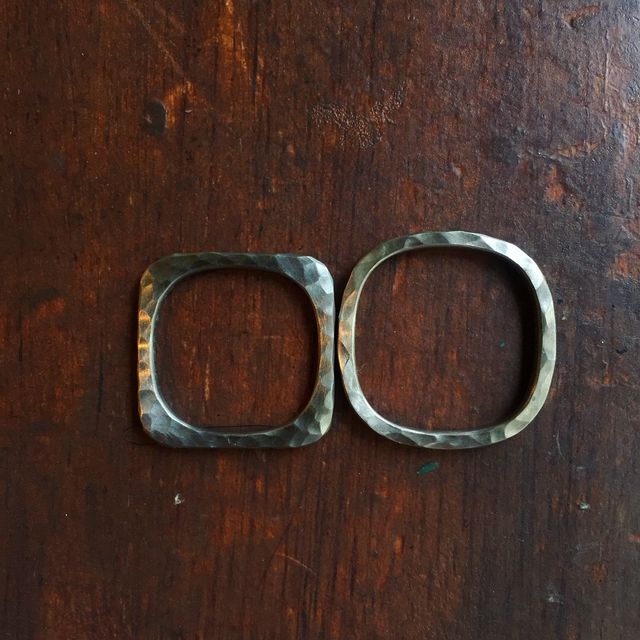 【mina.jewelry(ミナジュエリー)の口コミ】 普段指輪をしないので、指輪をする事に少し抵抗がありましたが、まるしか…