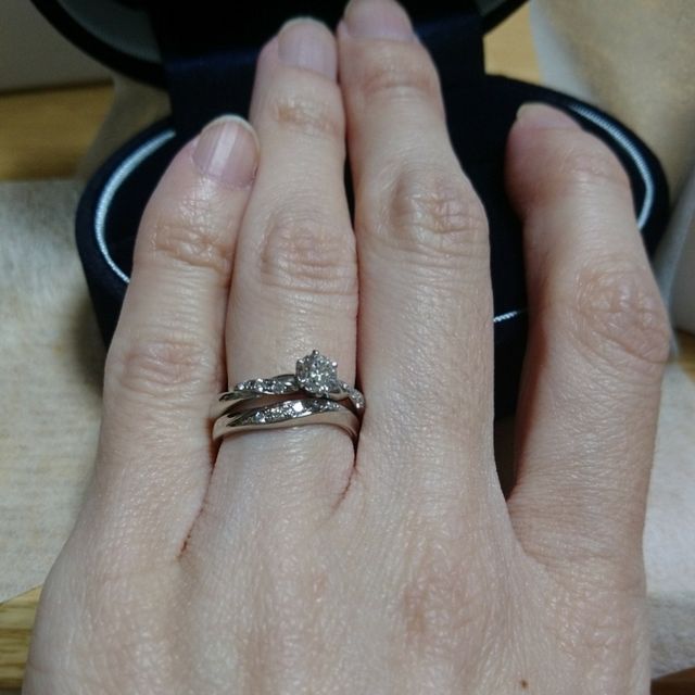 【Something Blue(サムシングブルー)の口コミ】 百貨店でサムシングブルーのカタログを貰って見ていたところ、この気品あ…