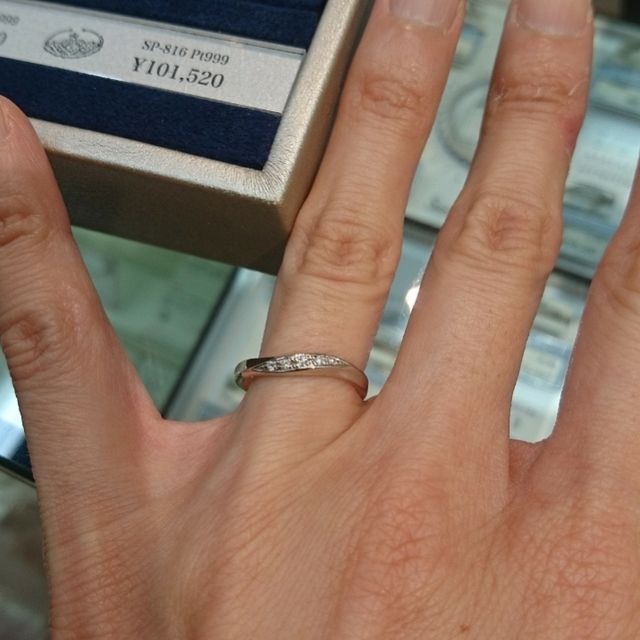 【Something Blue(サムシングブルー)の口コミ】 エンゲージがシチズン製なので、マリッジも同じで揃えたく探しました。セ…