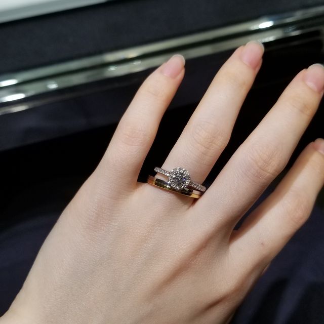 【ラザール ダイヤモンド(LAZARE DIAMOND)の口コミ】 どうしても指輪は自分で選びたく、後悔もしたくなかったので10件以上回り…