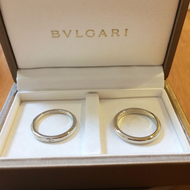 【ブルガリ(BVLGARI)の口コミ】 シンプルかつ着け心地がいい結婚指輪を探していて、ブランドはブルガリか…