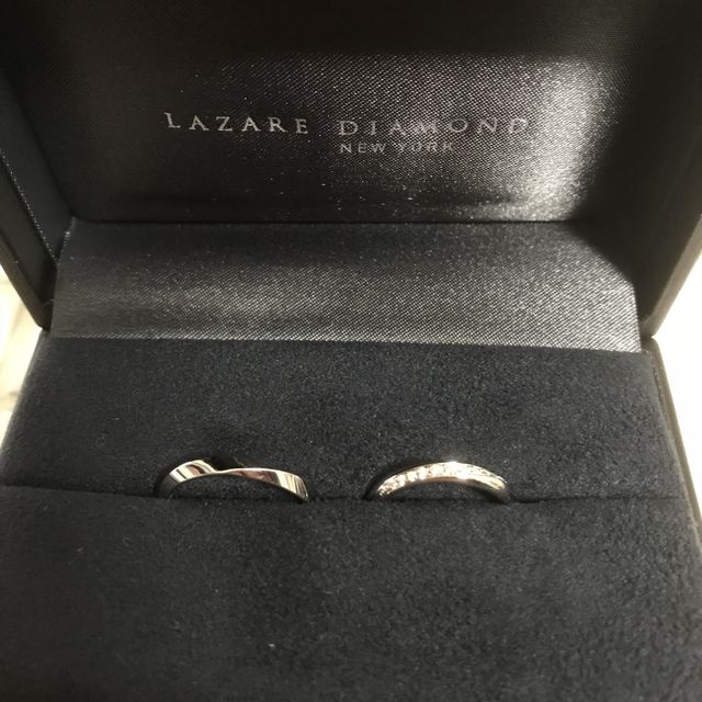 【ラザール ダイヤモンド(LAZARE DIAMOND)の口コミ】 ネットで下調べして、ウエーブのデザインの指輪を探して来店しましたが、…