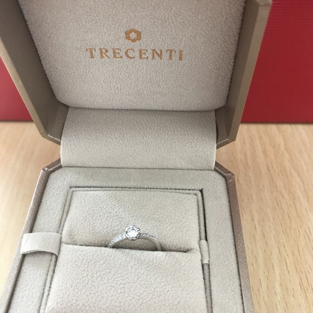 【TRECENTI(トレセンテ)の口コミ】 とにかくキラキラしてて可愛いものを探していました。ただやはり似たよう…