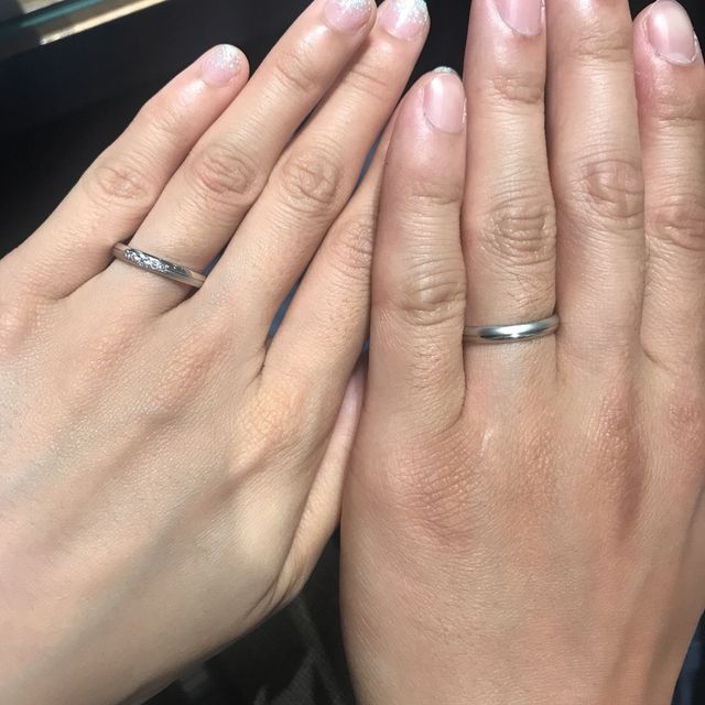 【ラザール ダイヤモンド(LAZARE DIAMOND)の口コミ】 婚約指輪と同じブランドで購入したかった。ストレートラインで、上品かつ…