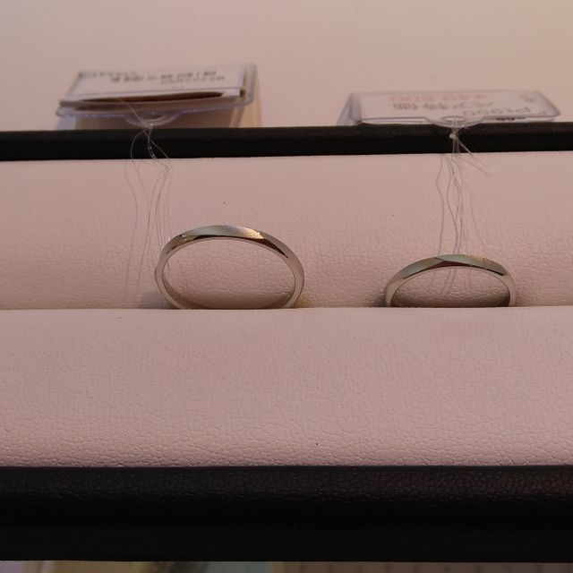 【GALA JEWELRY(ガラジュエリー)の口コミ】 価格が安くて、シンプルなデザインが気に入りました。石つきのものと迷っ…