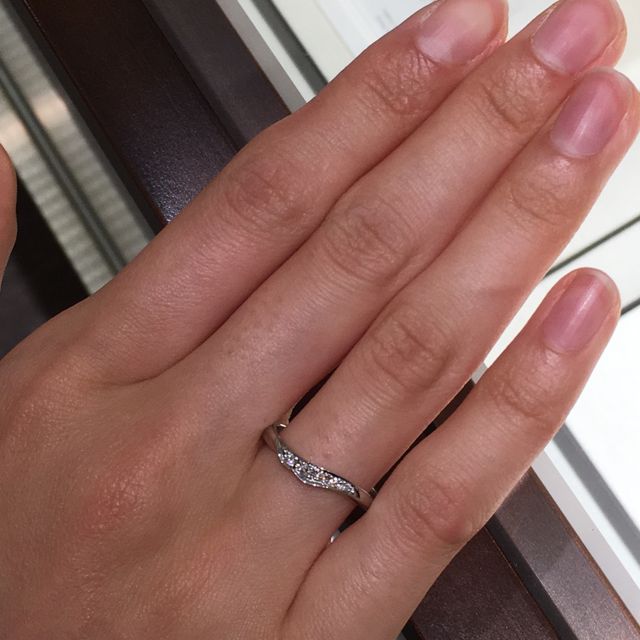 【俄(にわか)の口コミ】 沢山のジュエリー店を見て回りましたが、他にはないデザインで魅力を感じ…