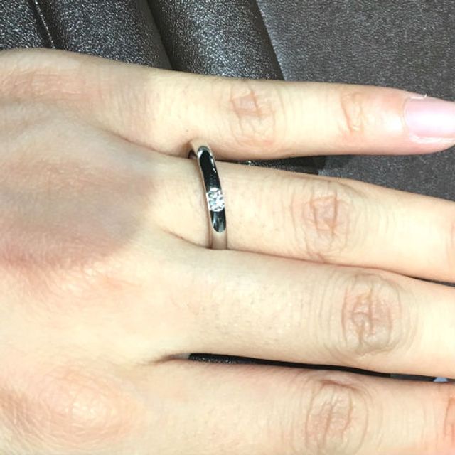 【アイプリモ(I-PRIMO)の口コミ】 全体的にシンプルなデザインですが、カジュアルにもフォーマルにも似合う…