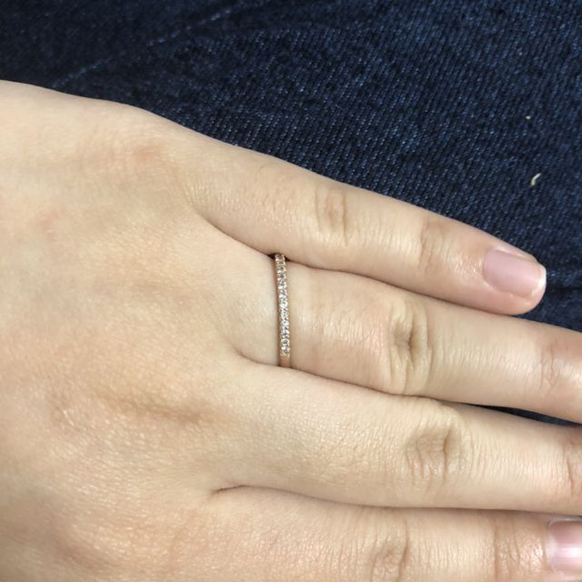 【ジュエリーツツミ(JEWELRY TSUTSUMI)の口コミ】 見た目が華奢でつけた時に絶対似合うと思ったから。いやらしすぎずシンプ…