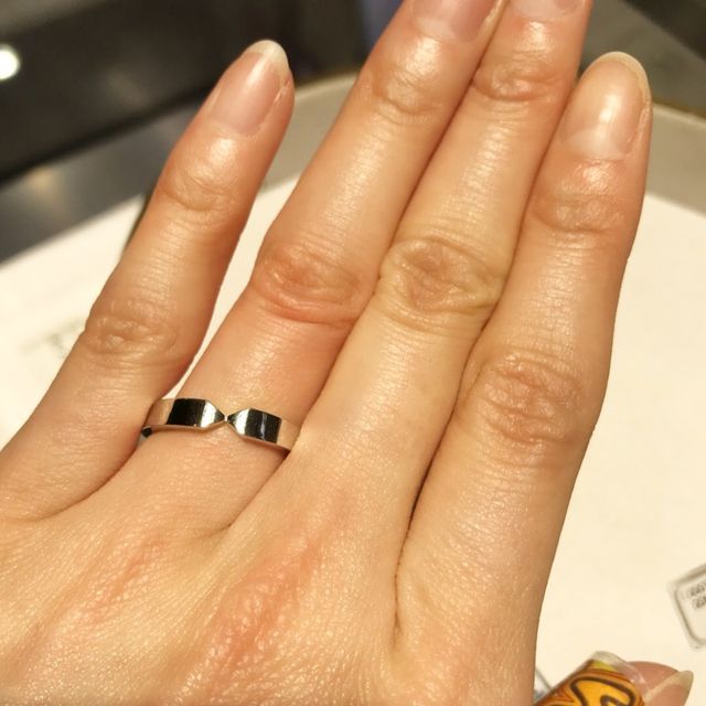 【ショーメ(CHAUMET)の口コミ】 ネットで気になっていた2つのデザインの結婚指輪を実際に試着しに行きまし…