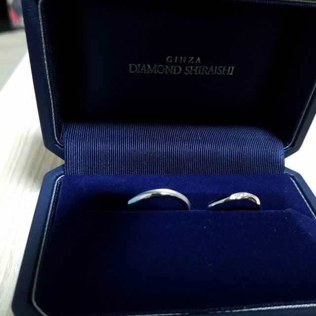 【銀座ダイヤモンドシライシの口コミ】 指の形にすごく合っていたことと、店員さんが新味に2人に合う指輪を探して…