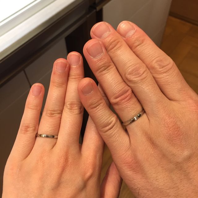 【カルティエ(Cartier)の口コミ】 シンプルなデザインでありながら、ラインが一線入っている事で飽きさせな…