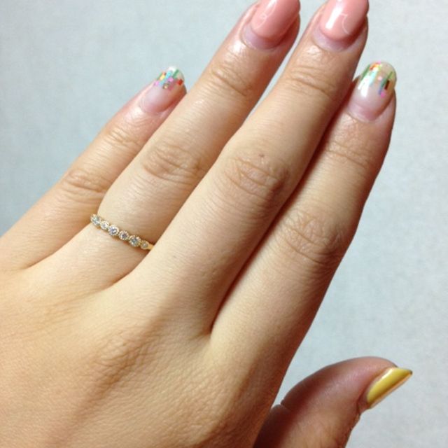 【PAVEO CHOCOLAT(パヴェオショコラ)の口コミ】 似たようなデザインもいくつかありましたが、ダイヤがグルリと全面に付い…