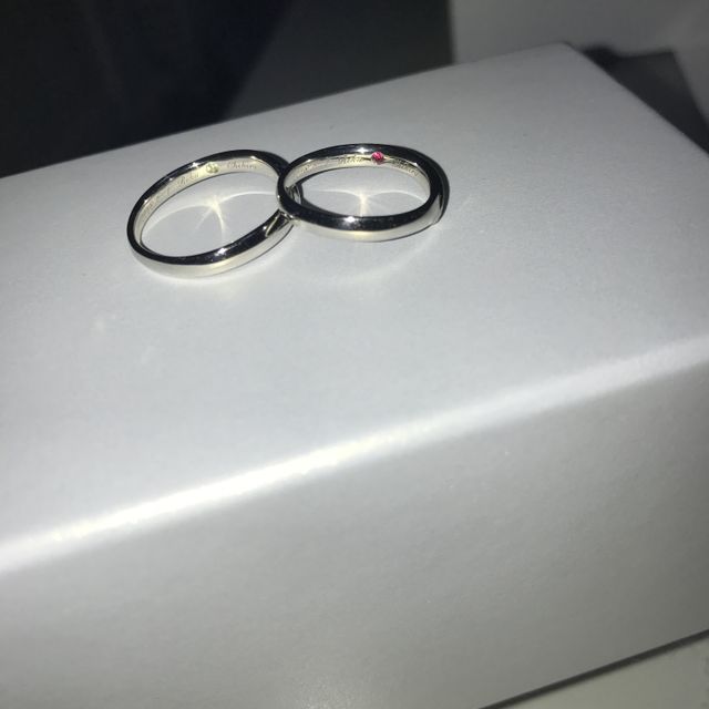 【GALA JEWELRY(ガラジュエリー)の口コミ】 値段と品質のバランスがとてもよかった。
値段については、1人当たり、10…