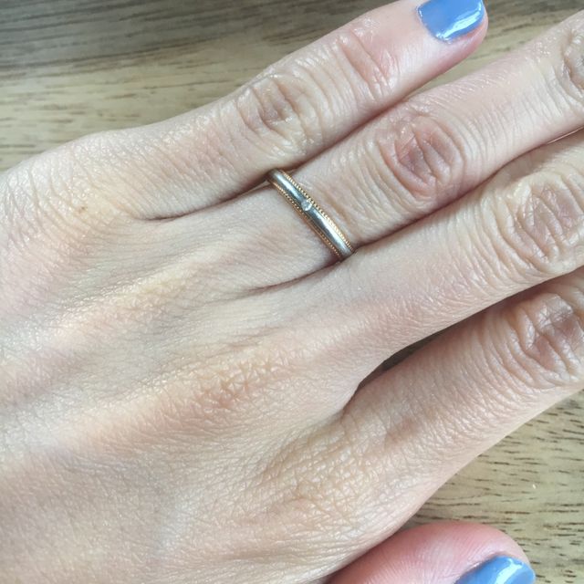 【ヴァンドーム青山(VENDOME AOYAMA)の口コミ】 こちらのミルを施したデザインのものかダイアが6連位付いているデザインの…