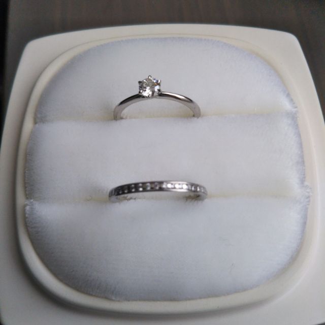 【俄(にわか)の口コミ】 一つひとつの指輪に意味があり、それが素敵だと思いました。婚約指輪は細…