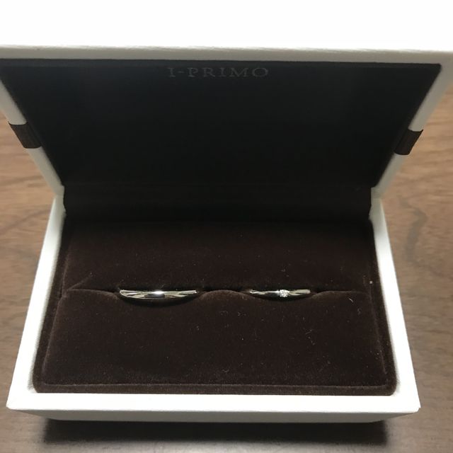 【アイプリモ(I-PRIMO)の口コミ】 値段も手頃で、シンプルなデザインと、見た目の可愛いさで、彼と話し合っ…