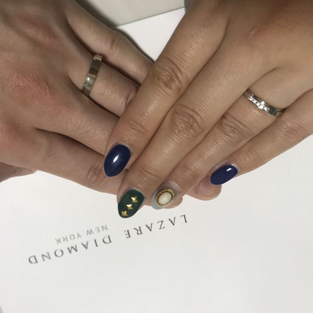 【ラザール ダイヤモンド(LAZARE DIAMOND)の口コミ】 はじめに気に入ったのはデザインです。スタンダードな形でなくあまりない…