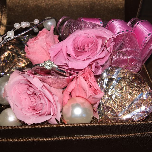 【LEGAN(レガン)の口コミ】 いくつか候補にあがりましたが、形も似合いそうで、ピンクダイヤが両サイ…