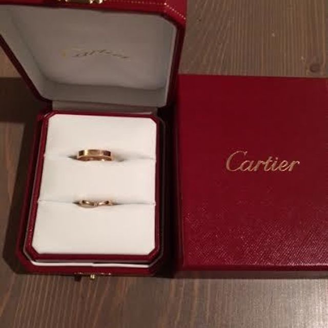 【カルティエ(Cartier)の口コミ】 指輪の決め手は、ピンクゴールドの華奢な指輪が良かったので、コレに決め…