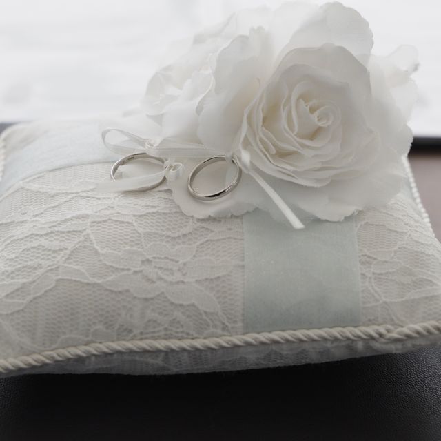 【アイプリモ(I-PRIMO)の口コミ】 婚約指輪もこちらで購入しました。
主人がネットでお店を探してくれたので…