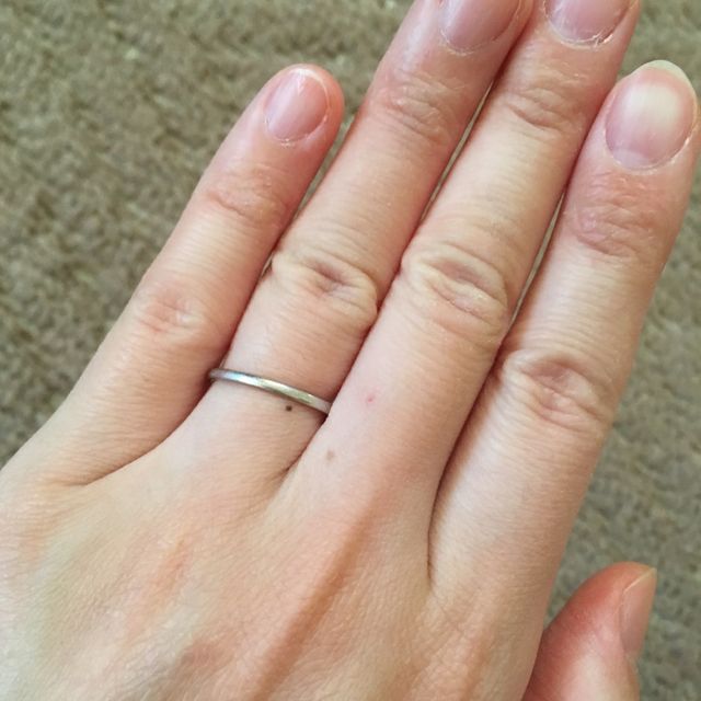 【4℃ BRIDAL(ヨンドシーブライダル)の口コミ】 価格を10万円以下に抑えたかったので、その価格帯の中で、一番シンプルで…