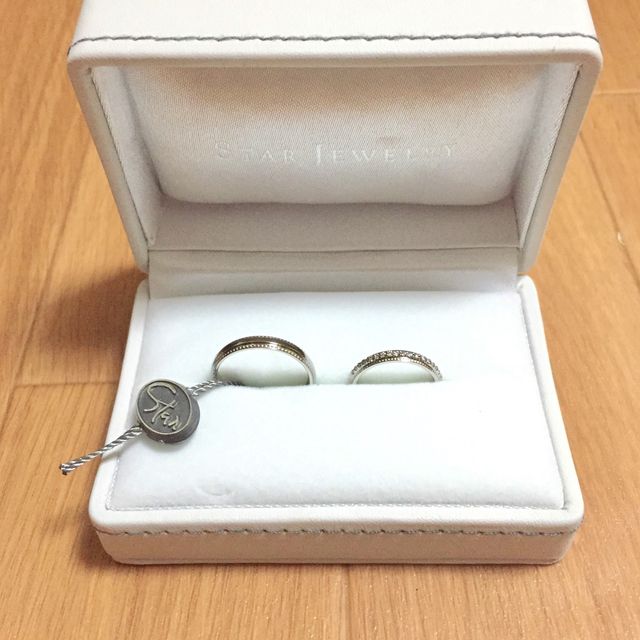 【STAR JEWELRY(スタージュエリー)の口コミ】 ミル打ちリングを探していました。
スタージュエリーのミル打ちリングは他…