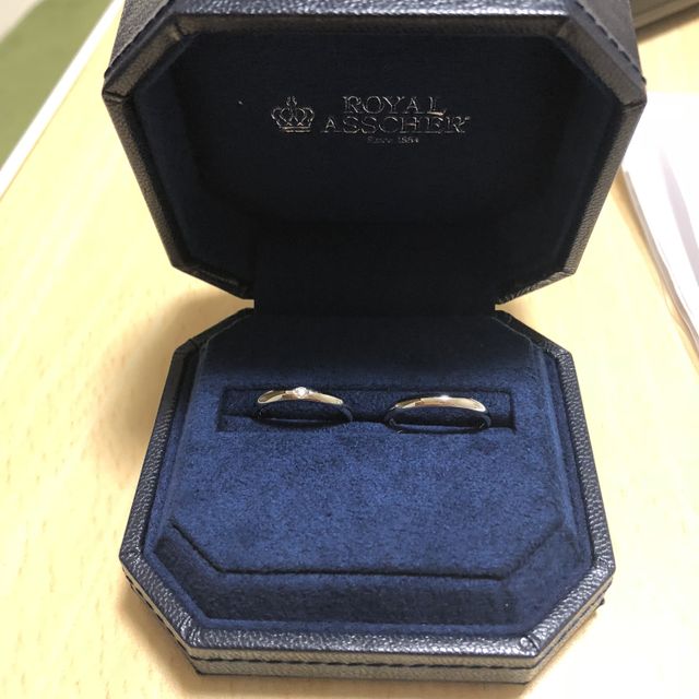 【ROYAL ASSCHER(ロイヤル・アッシャー)の口コミ】 2人でつけてみて、すぐにきにいりました。
つけ心地もよかったです。
ダイ…