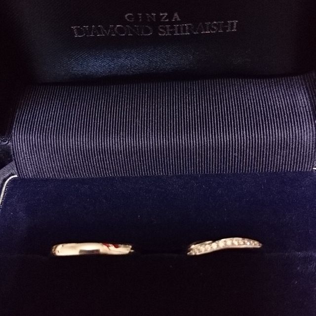 【銀座ダイヤモンドシライシの口コミ】 Instagramなどで指輪の写真を見ていてシンプルなのもいいなぁと思っていま…