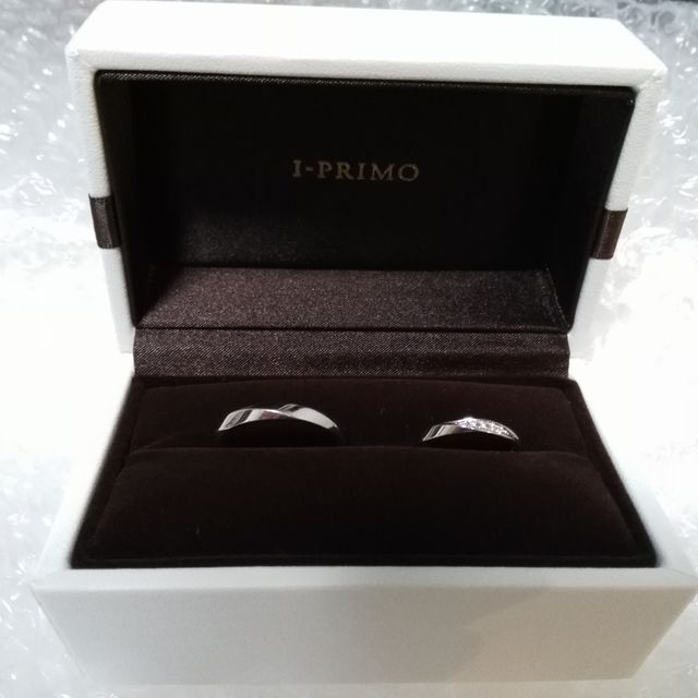【アイプリモ(I-PRIMO)の口コミ】 二人で20万円位の予算で考えてました。
プロポーズでカルティエの婚約指輪…
