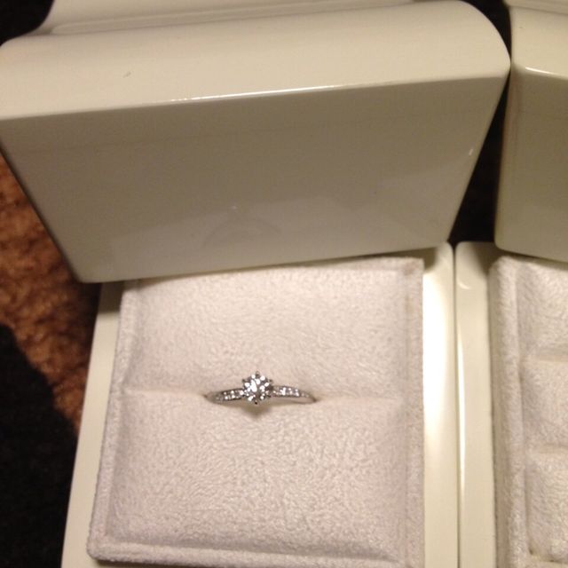 【LUCIE(ルシエ)の口コミ】 カタログ、インターネットで色々検討してから試着しにジュエリーショップ…