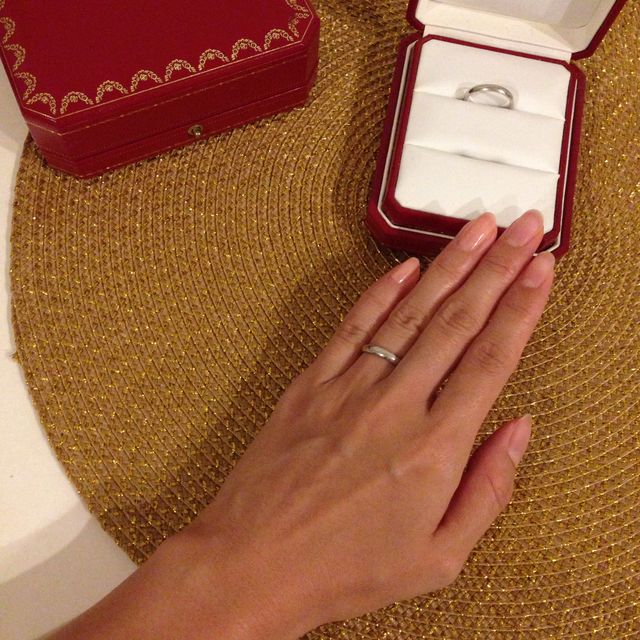 【カルティエ(Cartier)の口コミ】 太目のリングなので、単体で付けていても存在感があります。また、シンプ…