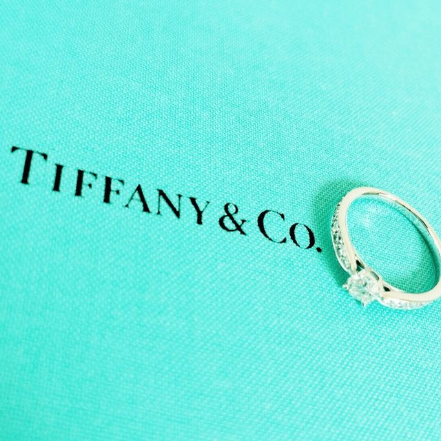 【ティファニー(Tiffany & Co.)の口コミ】 主人が何度もお店へ足を運んで選んでくれました。店員さんに私の写真をみ…