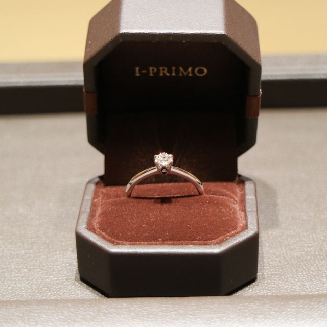 【アイプリモ(I-PRIMO)の口コミ】 色々なリングのデザイン，ダイヤモンドにも種類・品質があり悩みましたが…