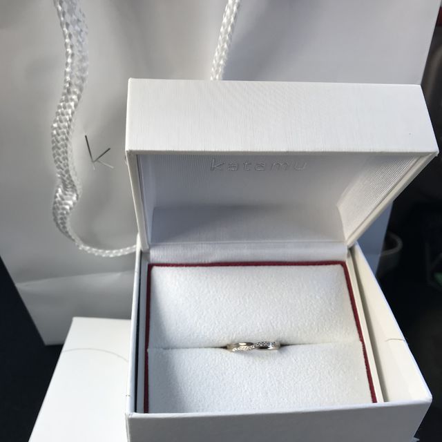 【Katamu(カタム)の口コミ】 指が太く細いリングは似合わない為ある程度ボリューム感がある物。年をと…